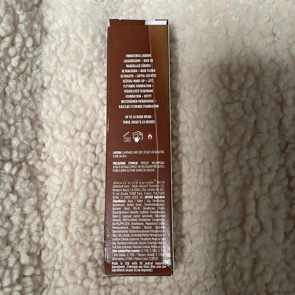 NEW urban decay stay naked weightless liquid foundation Shade 80NN - Picture 3 of 3